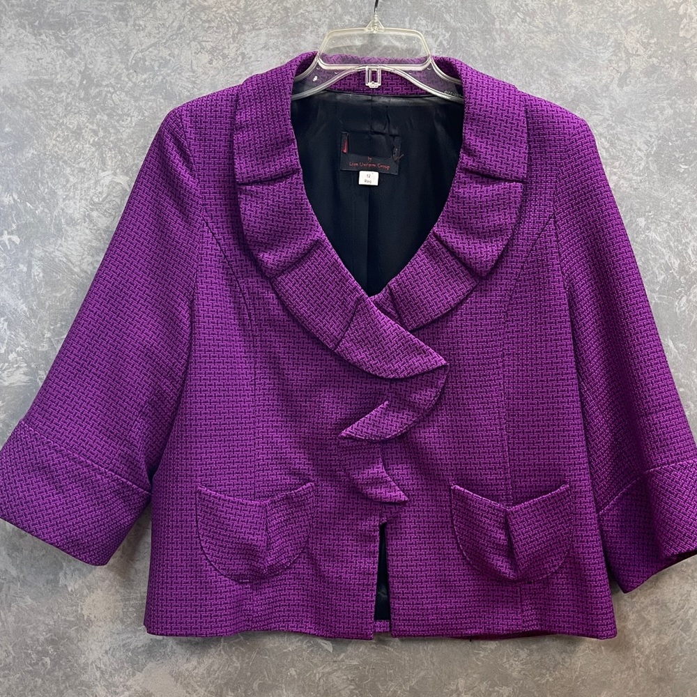 ADORABLE Vintage Style Purple Cropped Blazer Jacket with Ruffled Collar